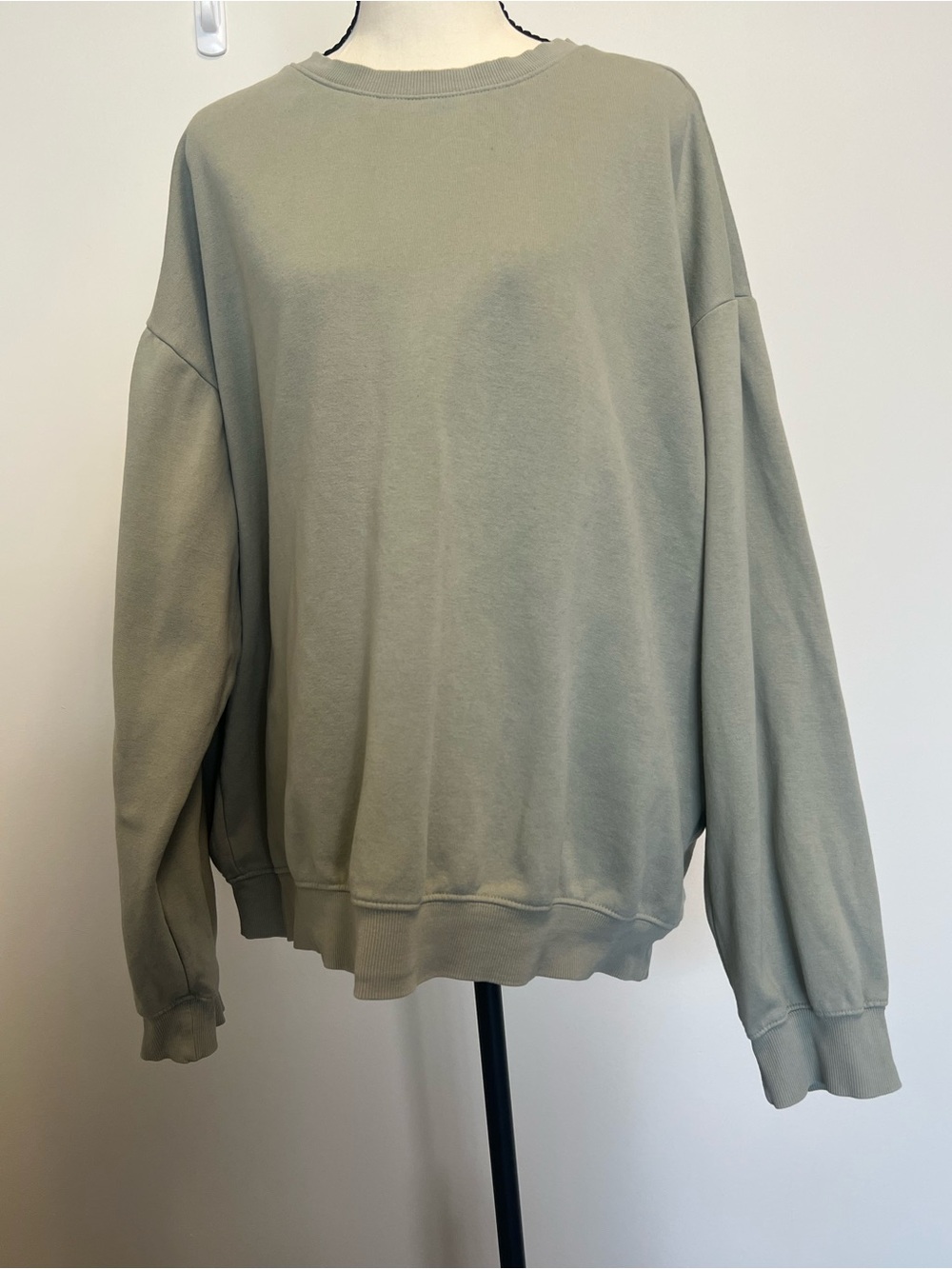 H&M Loose Fit Light Sage Green Crewneck Sweatshirt